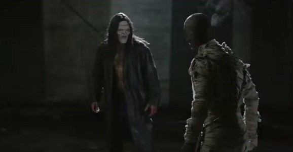 frankenstein-vs-the-mummy-fight.jpg