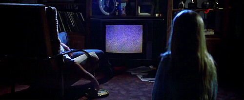 poltergeist-tv-on.gif